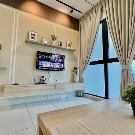 Royale Cottage Midvalley Netflix Pools 4 Pax Johor Bahru Exteriör bild