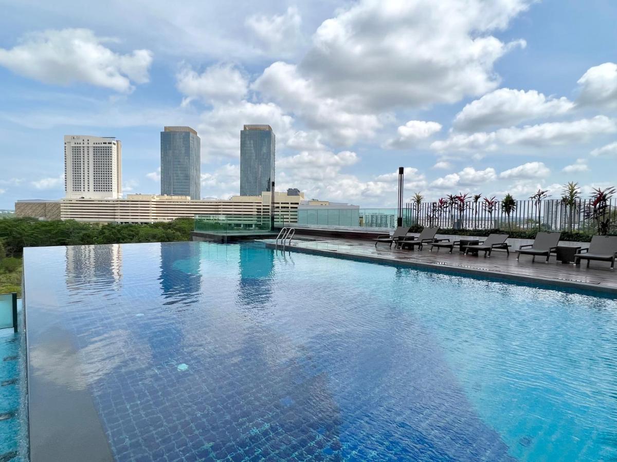Royale Cottage Midvalley Netflix Pools 4 Pax Johor Bahru Exteriör bild